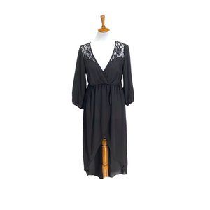 Torrid Women’s Top Sheer and lace high low sweetheart neck black size 00